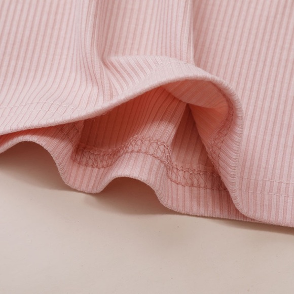 ⭐️SOLD⭐️ NWT 🎉 3 piece suspender shorts set - Picture 8 of 16